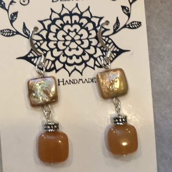 Pearl & Aventurine Earrings - Picture 2 of 8